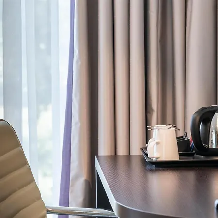 Premier Centre Hotel