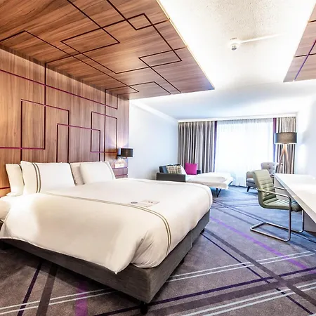 Premier Centre Hotel